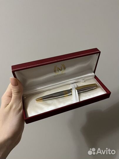 Ручка шариковая подарочная