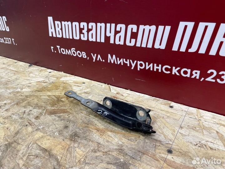 Петля капота левая Renault Logan