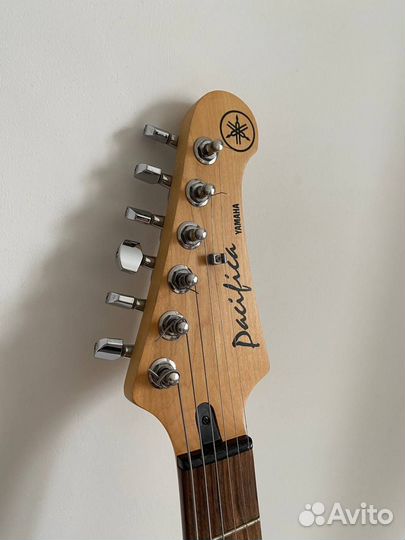 Электрогитара Yamaha Pacifica 112j с чехлом