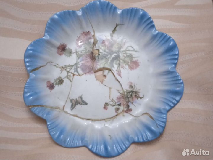 Блюдо фарфоровое битое на реставрацию или мозаику