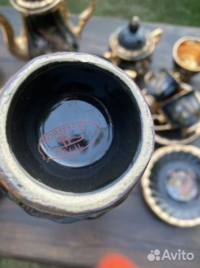 Сервиз кофейный и чайный черный с золотом