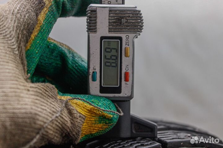 Michelin X-Ice North 4 235/50 R18 101T