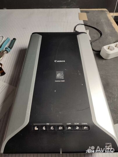 Сканер Canon CanoScan 5600f