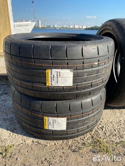 Dunlop SP Sport Maxx GT 600 255/40 R20 и 285/35 R20 101Y