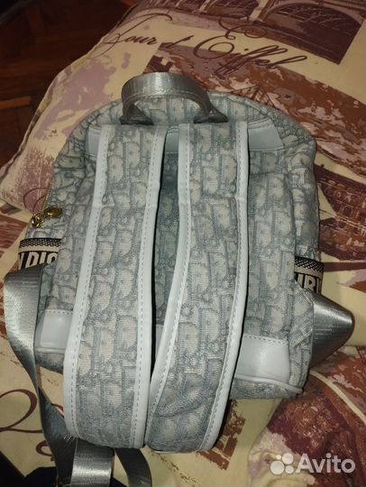 Сумка (рюкзак)