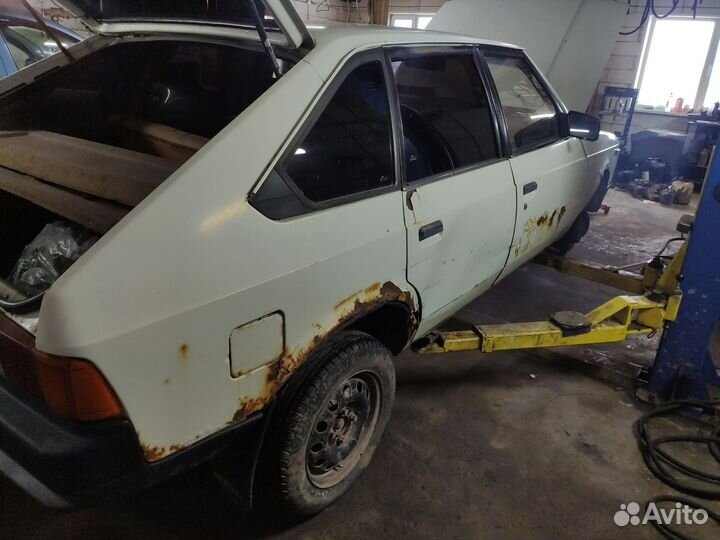 Москвич 2141 запчасти разбор