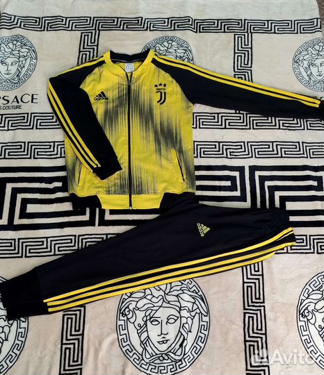 Спортивный костюм на подростка