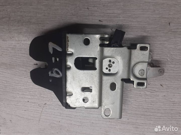 Замок багажника Mitsubishi Lancer 9 седан