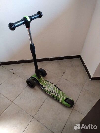 Детский самокат scooter