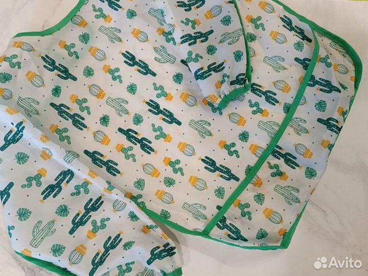 Фартук непромокаемый для кормления - слюнявчик