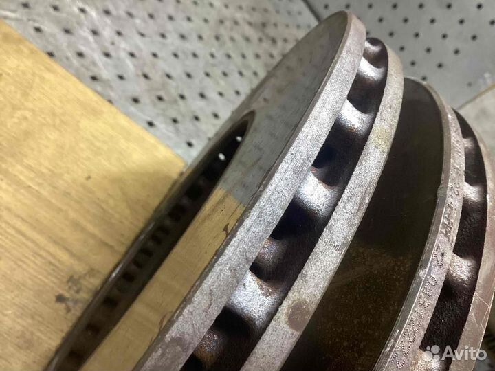 Диск тормозной передний Mercedes-Benz C-Class