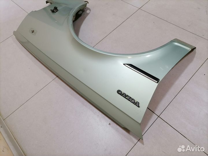 Крыло переднее правое Volvo 340 1984-1991