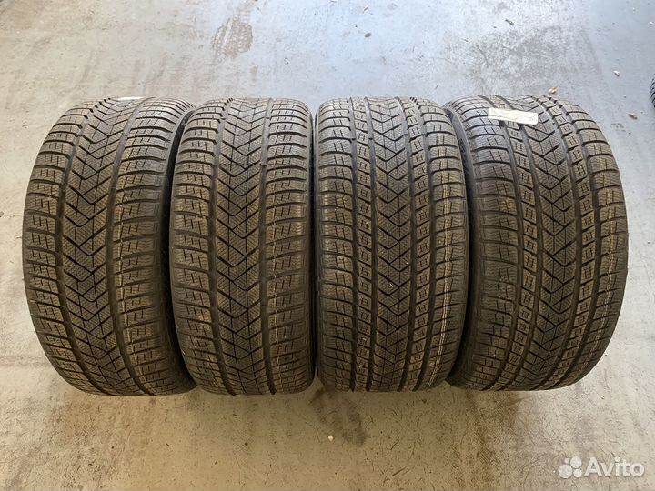 Pirelli Scorpion Winter RFT 275/40 R21 и 315/35 R21