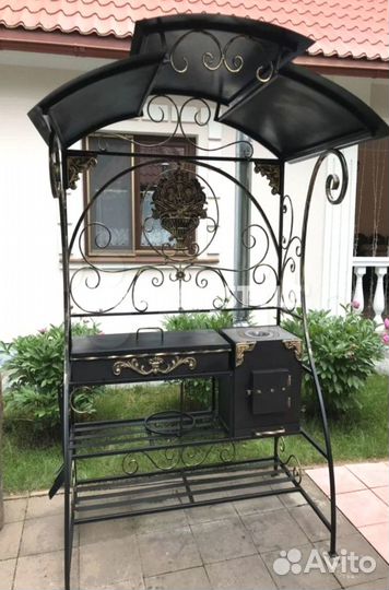 Мангал с крышей