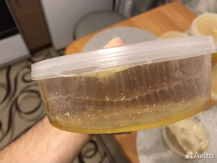 Свежий мед и соты 2023года