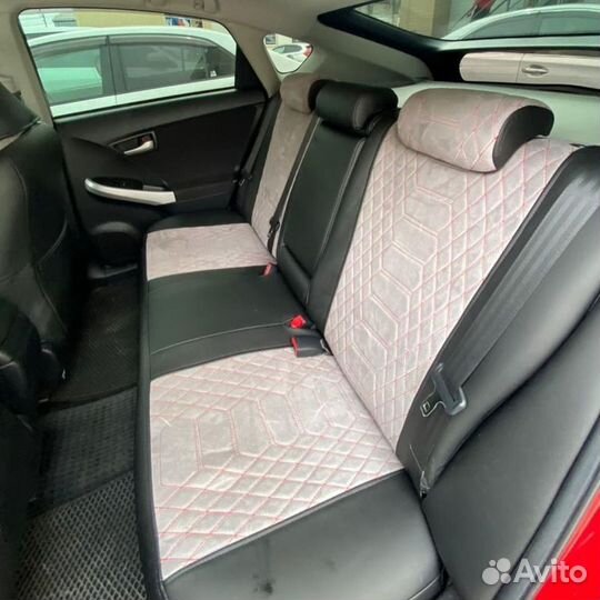 Чехлы Тойота Prius