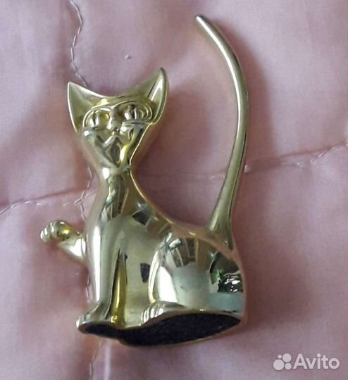Статуэтка кошка
