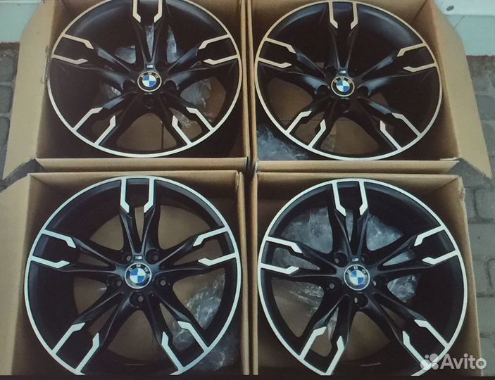 Диски Одноширокий комплект на BMW G20, G30 R18