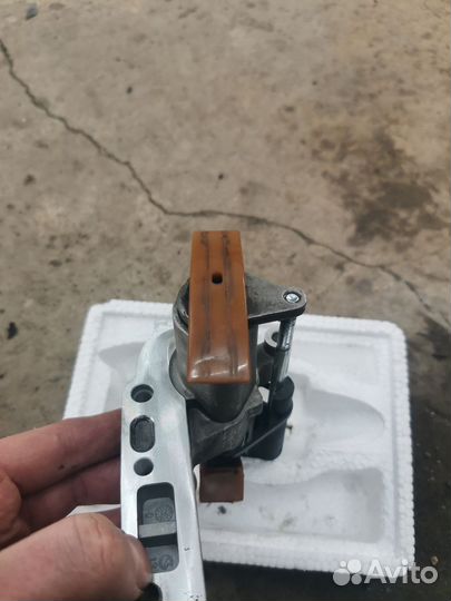 Гидравлический натяжитель цепи vag