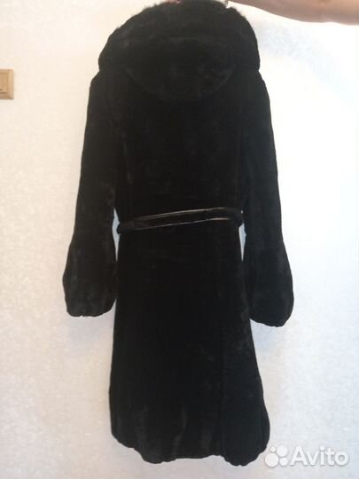 Шуба мутоновая с капюшоном 42 44