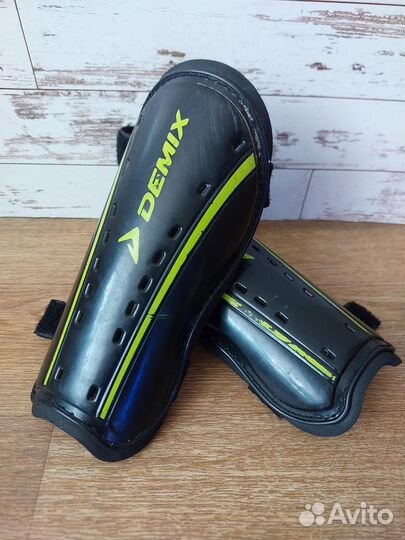 Футбольная форма, сороконожки