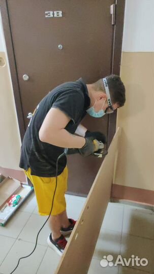 Ремонт дверей Тюмень. Установка замков, личинок