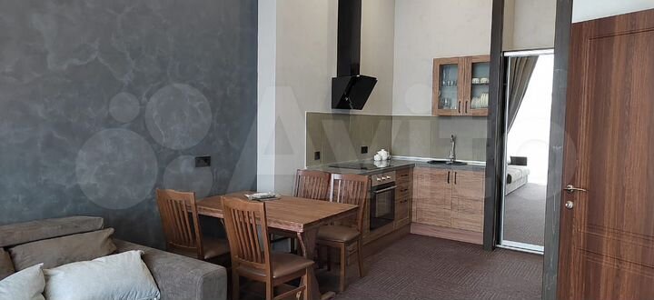 2-к. квартира, 55 м², 2/8 эт.