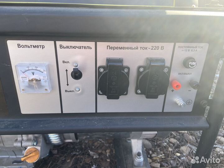 Бензиновый генератор