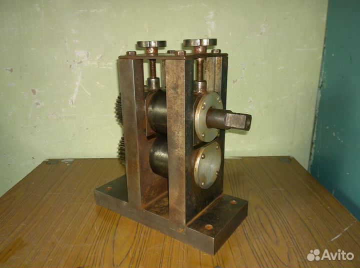 Вальцы ручные двухвалковые