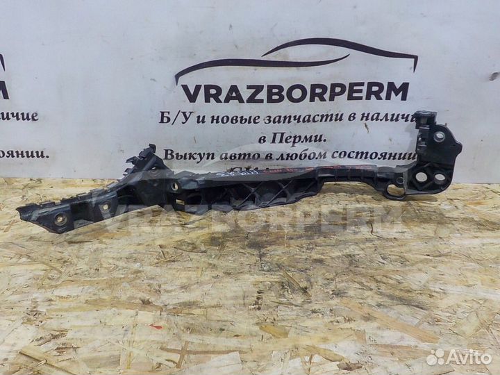 Кронштейн фары левой VW Golf