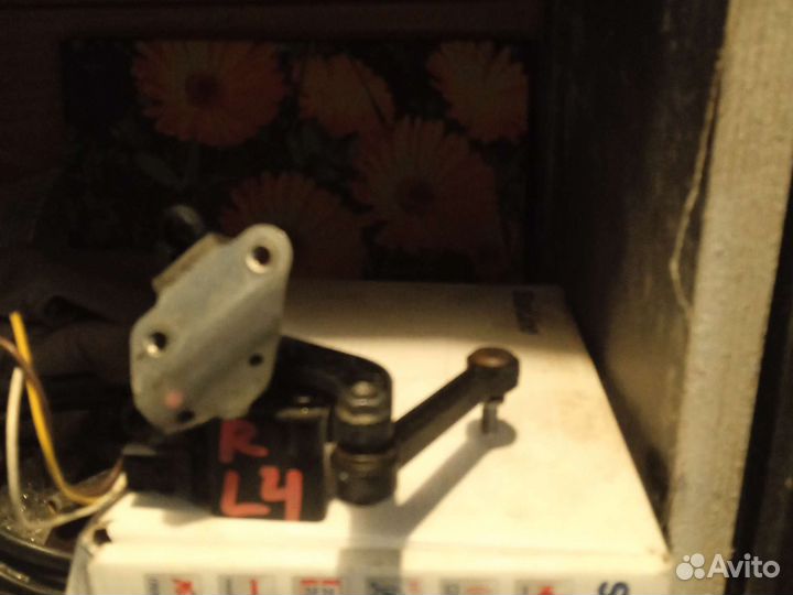 Датчик положения кузова volvo s40 задний