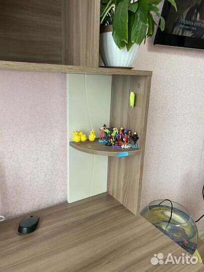 Компьютерный стол