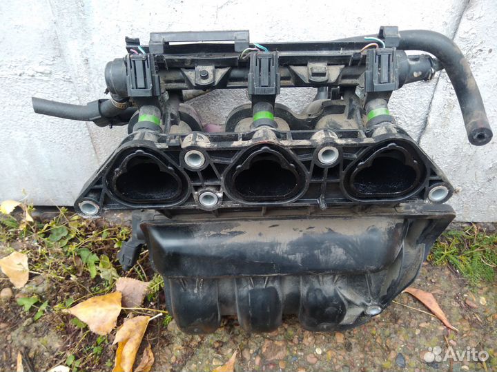 Впускной коллектор шкода фабию1