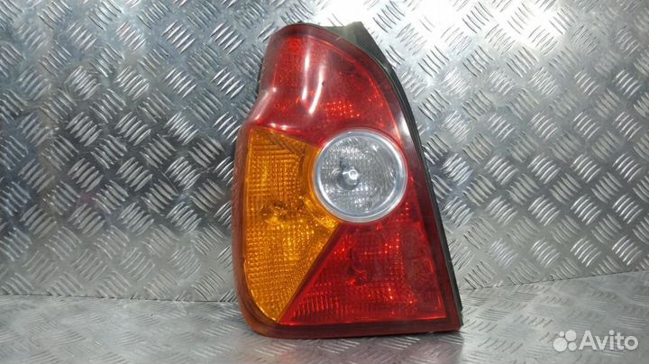 Фонарь Hyundai Terracan (2001-2006)