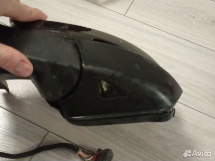 Зеркало левое на Skoda Superblll