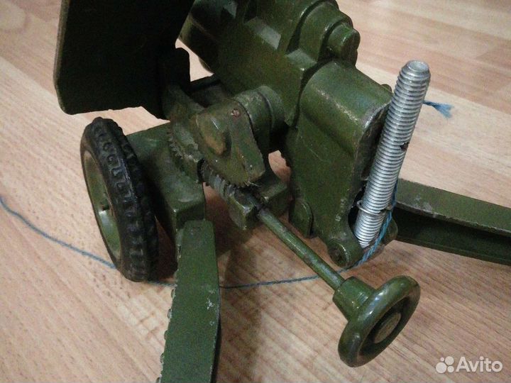 Игрушечная пушка из СССР