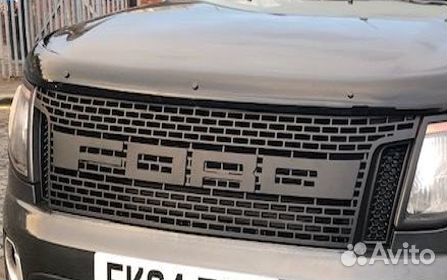 Решетка радиатора Ford Ranger 2012-2014 (чёрная)