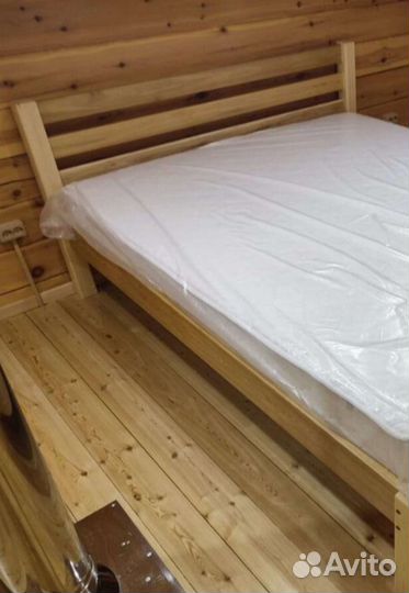 Кровать двуспальная 160х200