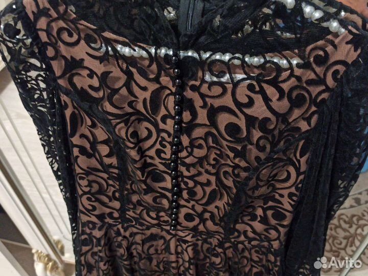 Вечернее платье