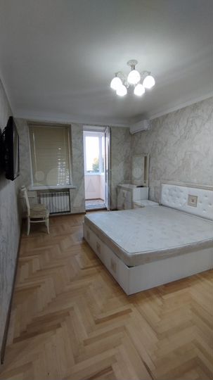 1-к. квартира, 40 м², 3/3 эт.