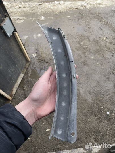 Накладка на крыло toyota ipsum