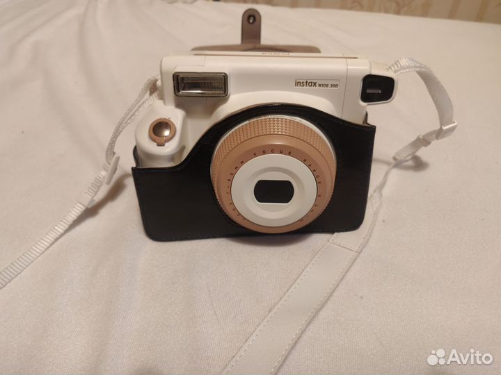 Фотоаппарат моментальной печати Instax wide 300