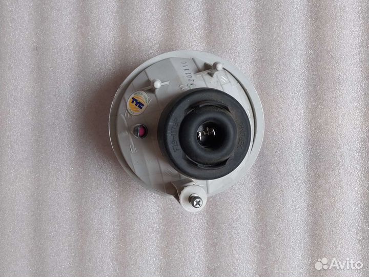 Противотуманная фара toyota spasio highlander