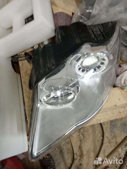 Volkswagen touareg фара(левая)
