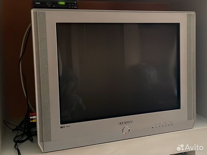 Телевизор samsung