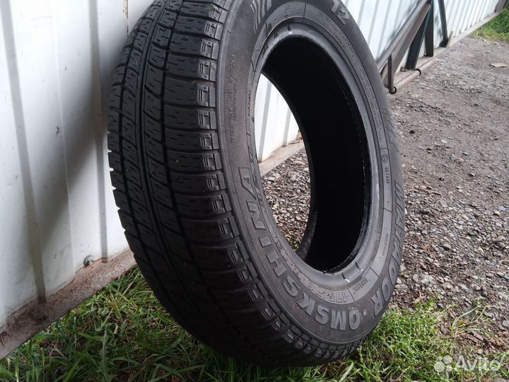 Покрышка для легкового автомобиля 13