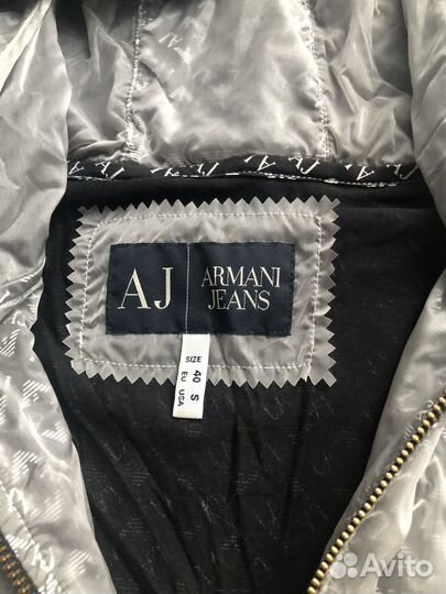 Ветровка Armani новая xs