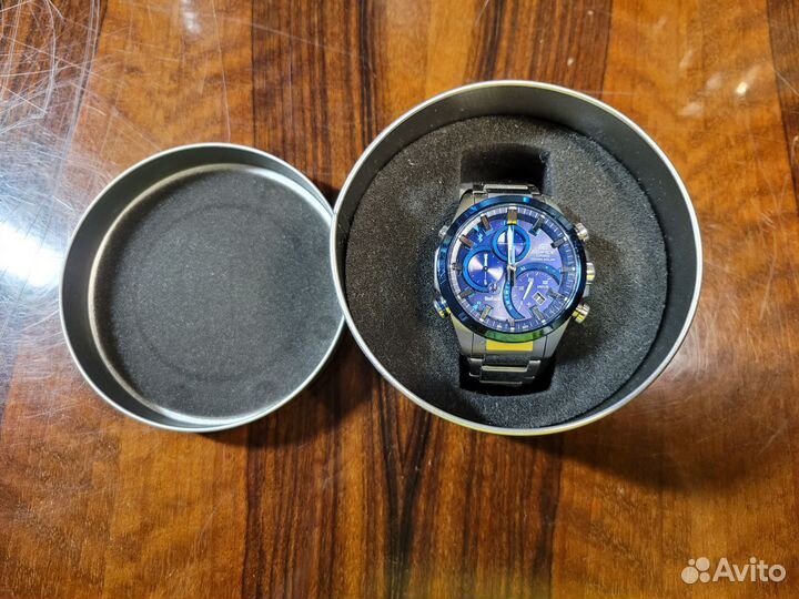 Часы Casio Edifice EQB-500