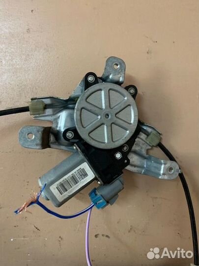 Стеклоподъемник задний правый emgrand