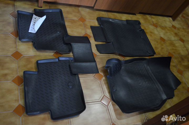 Коврики салона Nissan Qashqai II кр.росс.14-15